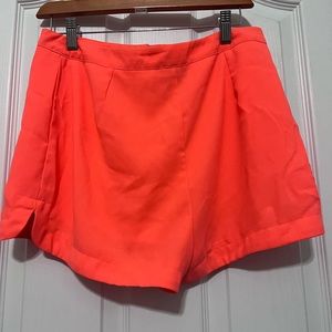 Lotus athletic shorts with breathable lining Size Large